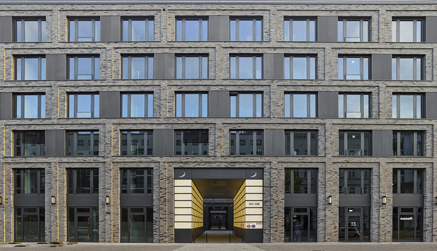 3 Hoefe Office and Residential Building: A Blend of Modernity and Tradition in Berlin